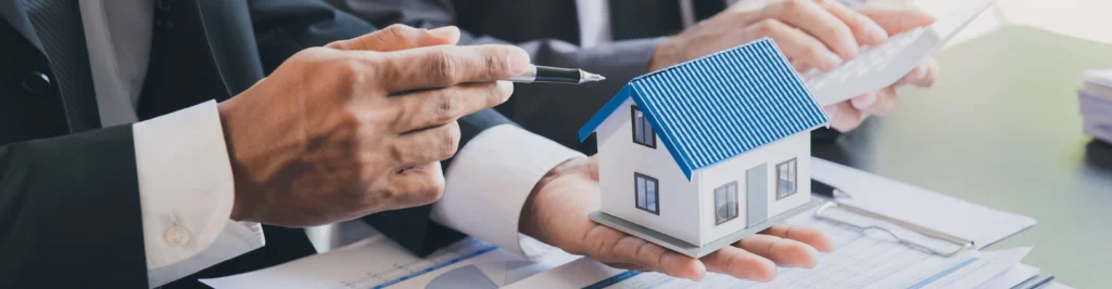 Conveyancer vs Solicitor: Which Legal Expert Do You Need To Buy A House?